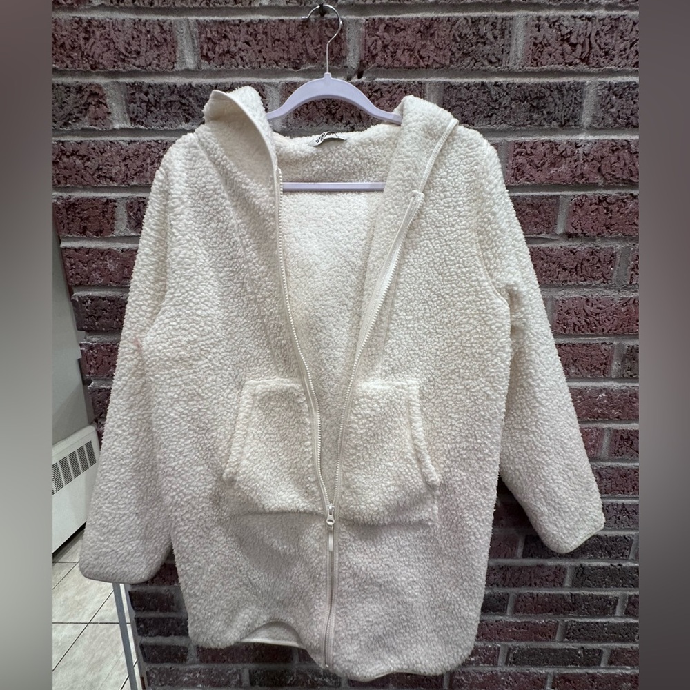 Long line sherpa full zip hoodie. NWOT  MEDIUM IVORY. Pit to pit 23” length 31”